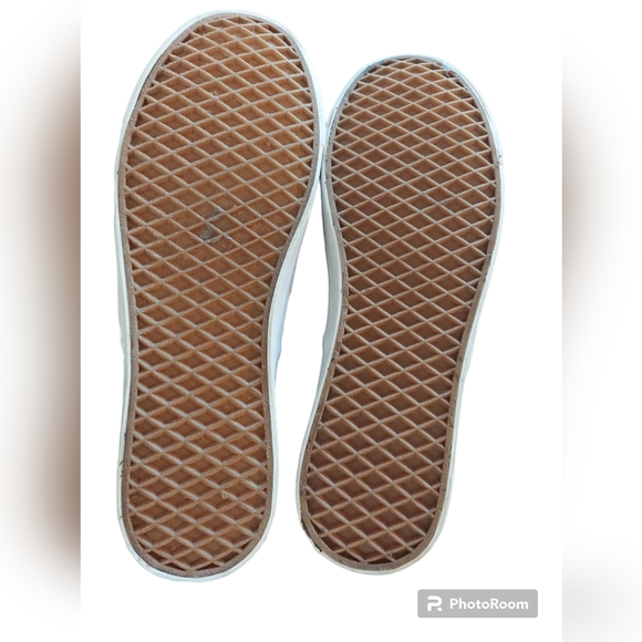 Bioworld Wonder Woman Black Canvas Sneakers Women's Size  10 1/2 - Picture 11 of 11